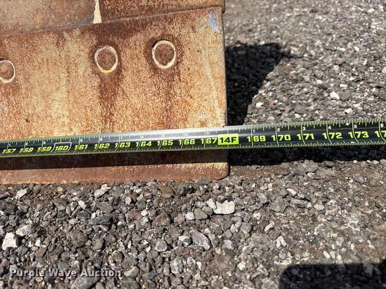 image for item FC4245 2013 John Deere 772GP motor grader