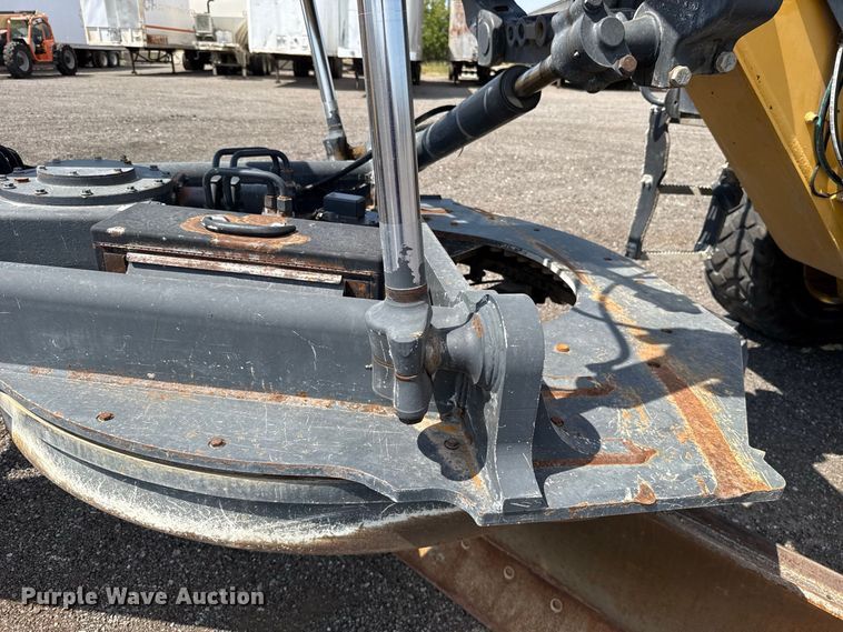 image for item FC4245 2013 John Deere 772GP motor grader