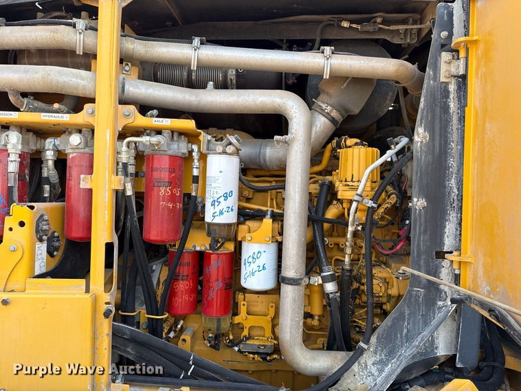 image for item FC4245 2013 John Deere 772GP motor grader