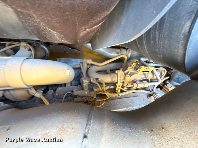 image for item FC4245 2013 John Deere 772GP motor grader