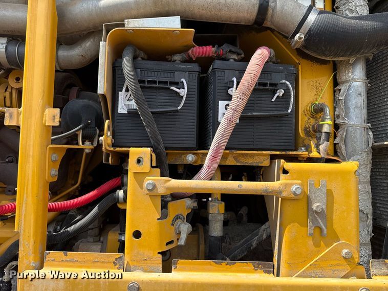 image for item FC4245 2013 John Deere 772GP motor grader