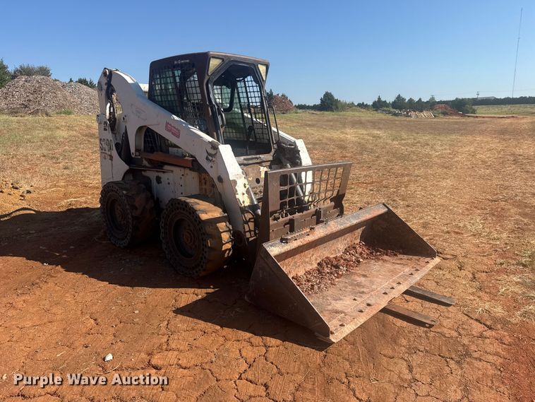 image for item FC4264 2007 Bobcat S300 skid steer loader