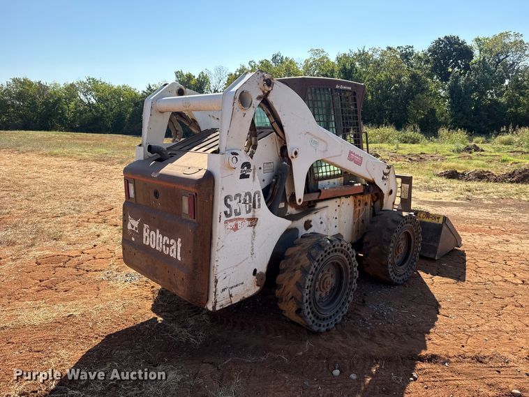image for item FC4264 2007 Bobcat S300 skid steer loader