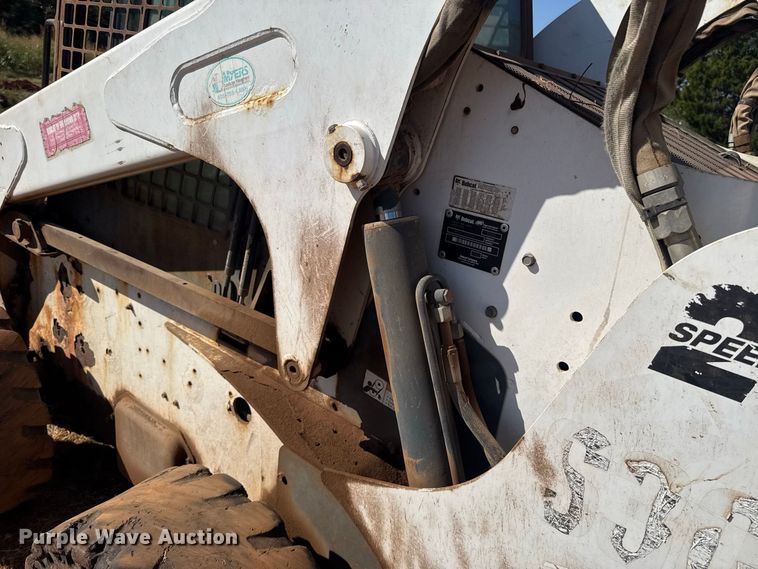 image for item FC4264 2007 Bobcat S300 skid steer loader