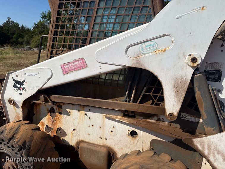 image for item FC4264 2007 Bobcat S300 skid steer loader