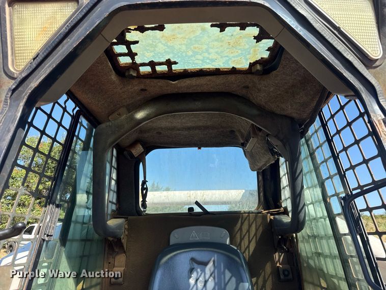 image for item FC4264 2007 Bobcat S300 skid steer loader