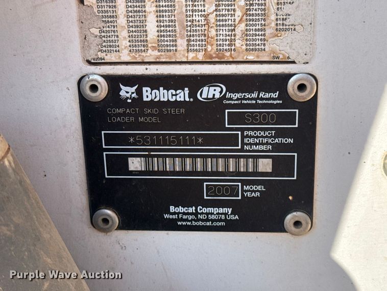 image for item FC4264 2007 Bobcat S300 skid steer loader