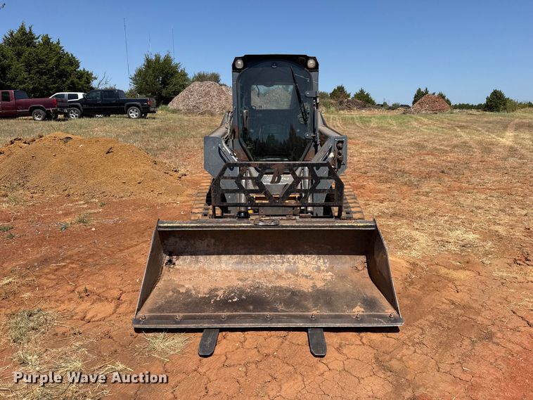 image for item FC4265 2018 John Deere 323E tracked skid steer loader