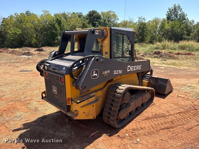 image for item FC4265 2018 John Deere 323E tracked skid steer loader