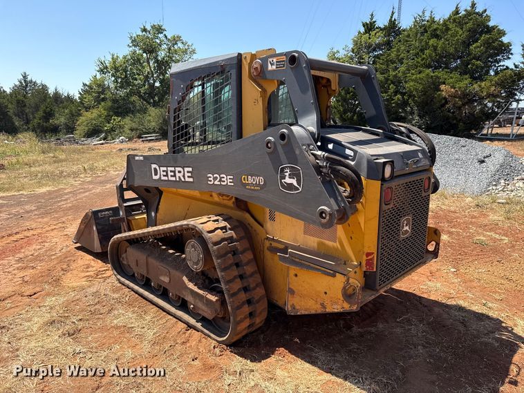 image for item FC4265 2018 John Deere 323E tracked skid steer loader