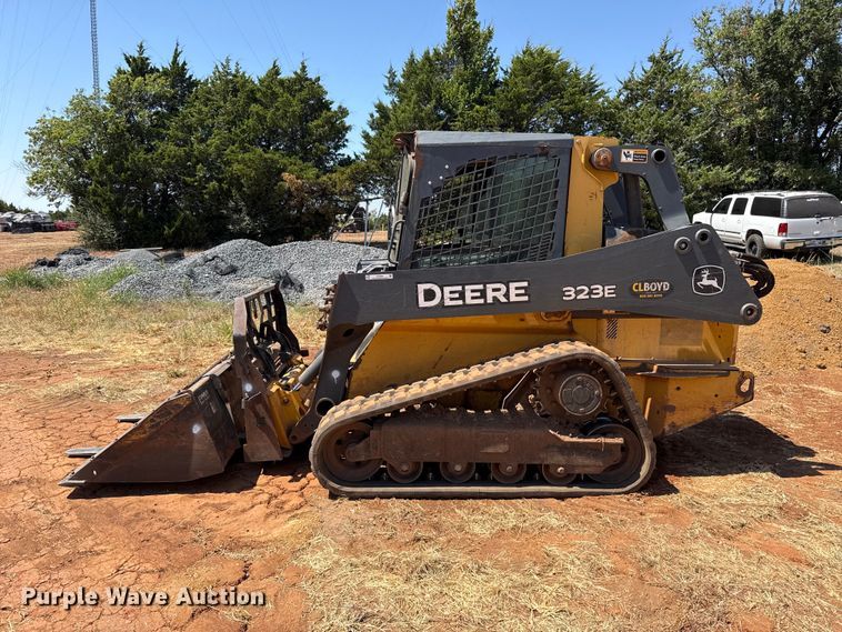 image for item FC4265 2018 John Deere 323E tracked skid steer loader