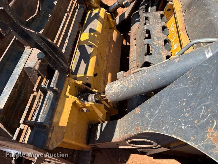 image for item FC4265 2018 John Deere 323E tracked skid steer loader