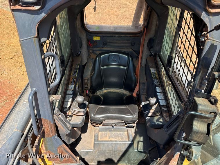 image for item FC4265 2018 John Deere 323E tracked skid steer loader