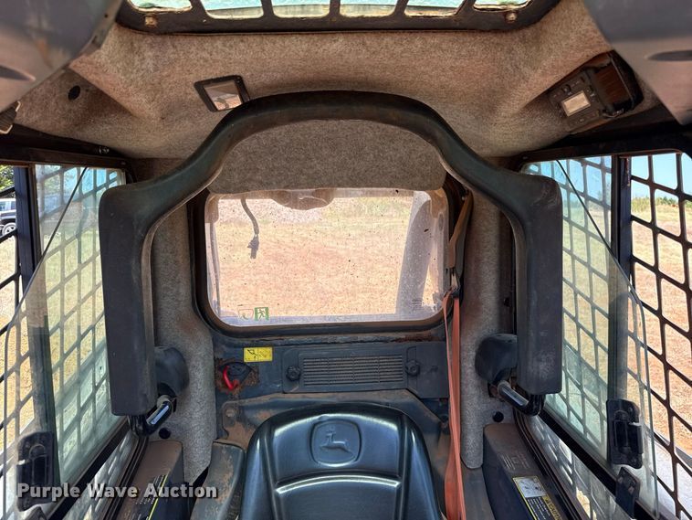 image for item FC4265 2018 John Deere 323E tracked skid steer loader