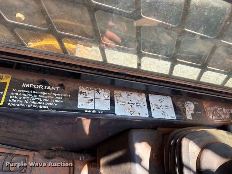 image for item FC4265 2018 John Deere 323E tracked skid steer loader