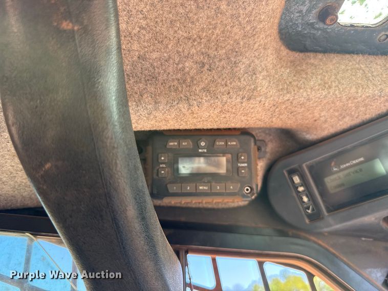 image for item FC4265 2018 John Deere 323E tracked skid steer loader