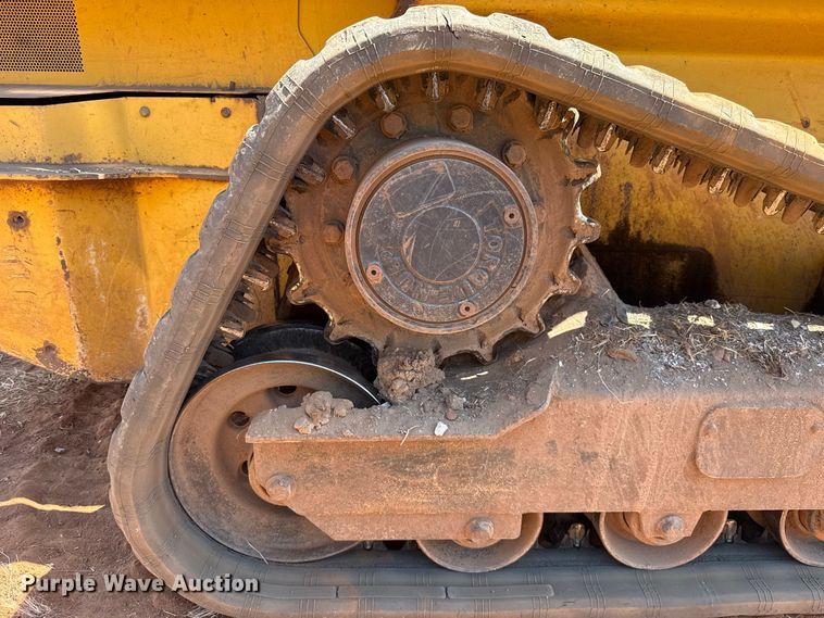image for item FC4265 2018 John Deere 323E tracked skid steer loader