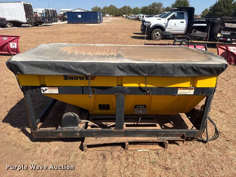 image for item FC4272 SnowEx SP-8500 spreader