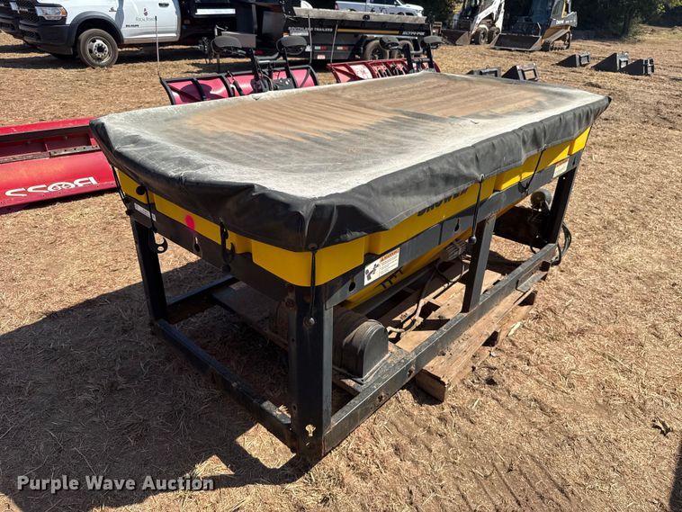 image for item FC4272 SnowEx SP-8500 spreader