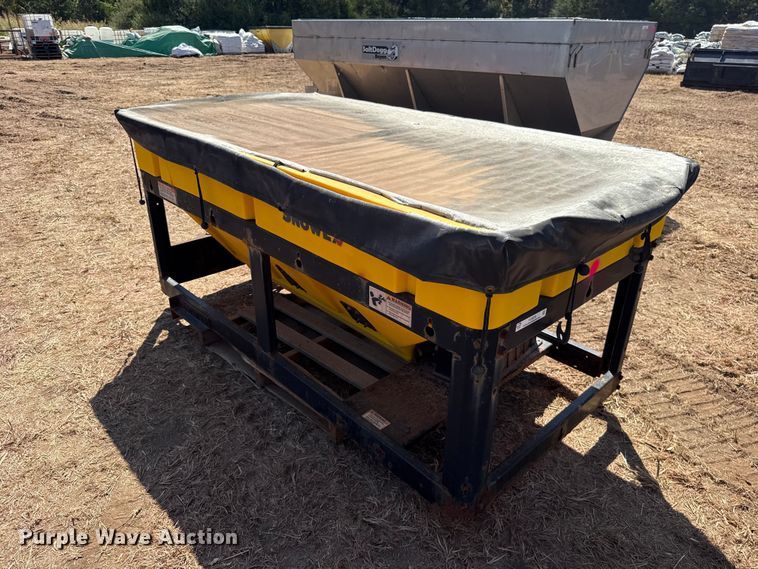 image for item FC4272 SnowEx SP-8500 spreader