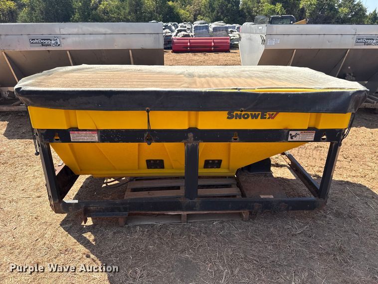 image for item FC4272 SnowEx SP-8500 spreader