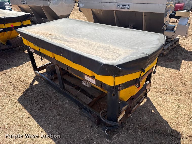 image for item FC4273 SnowEx SP-8500 spreader