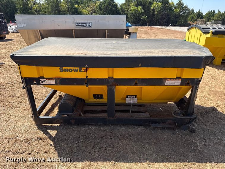 image for item FC4273 SnowEx SP-8500 spreader