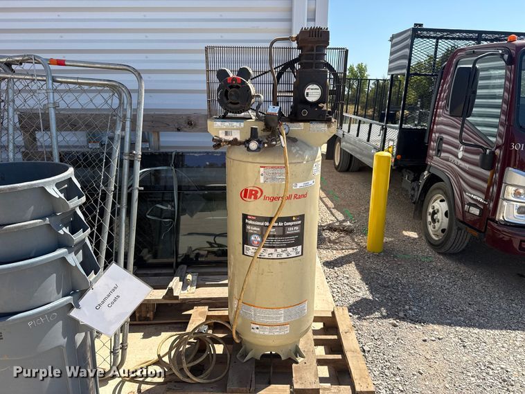 image for item FC4276 Ingersoll Rand SS5L5 air compressor