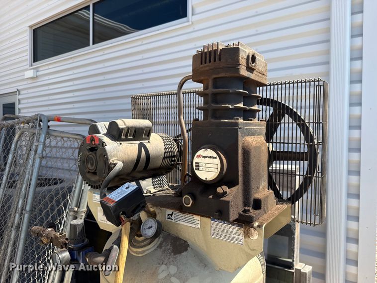 image for item FC4276 Ingersoll Rand SS5L5 air compressor