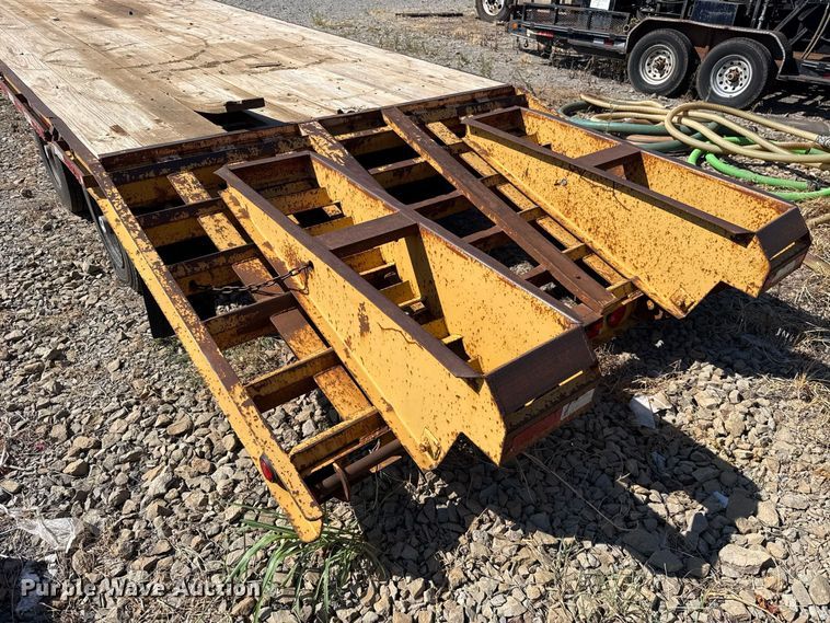 image for item FC4288 1996 Belshe FB18 equipment trailer