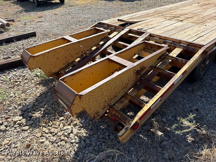 image for item FC4288 1996 Belshe FB18 equipment trailer