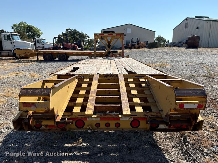 image for item FC4293 2010 Belshe FB9T equipment trailer
