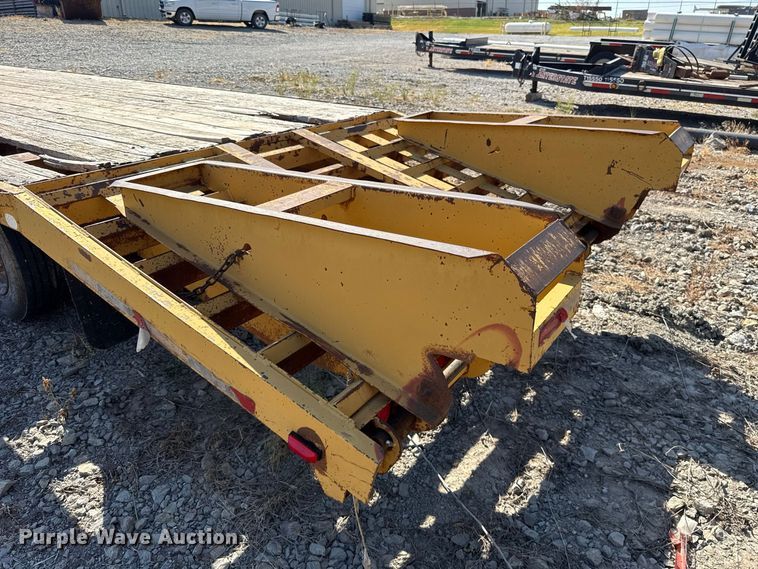 image for item FC4293 2010 Belshe FB9T equipment trailer