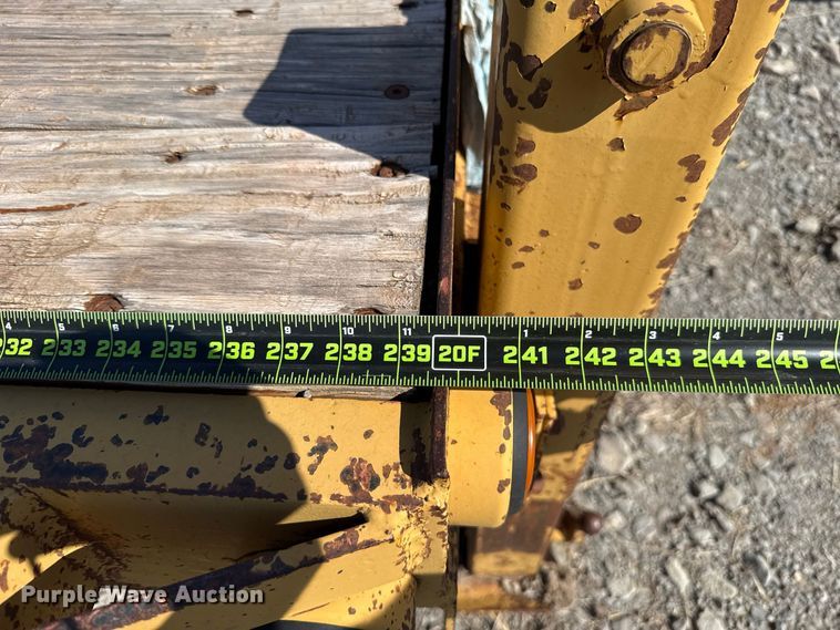 image for item FC4293 2010 Belshe FB9T equipment trailer