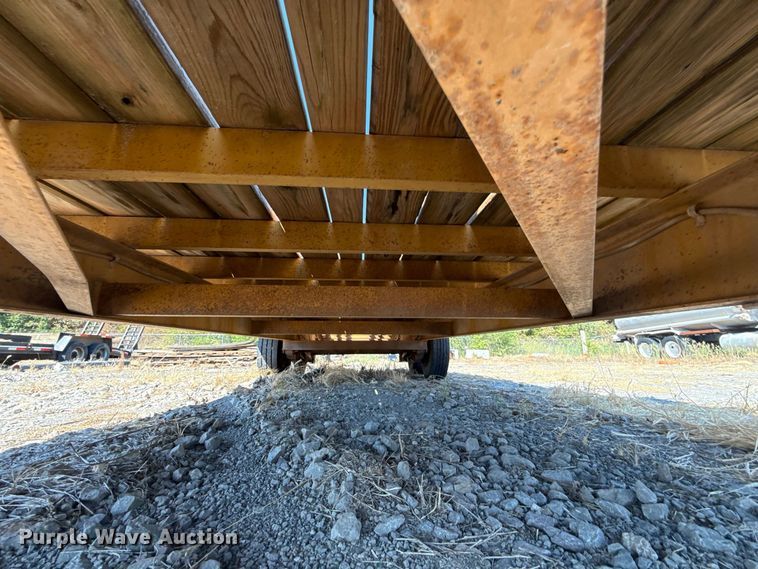 image for item FC4293 2010 Belshe FB9T equipment trailer