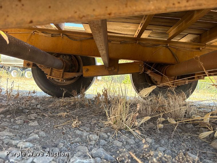 image for item FC4293 2010 Belshe FB9T equipment trailer