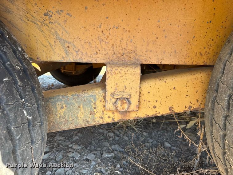 image for item FC4293 2010 Belshe FB9T equipment trailer