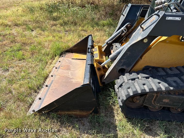 image for item FC4326 2012 John Deere 329D tracked skid steer loader
