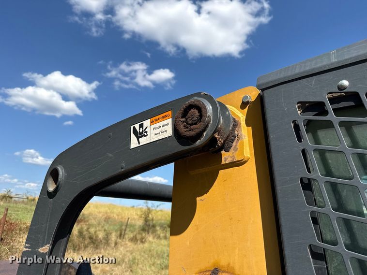 image for item FC4326 2012 John Deere 329D tracked skid steer loader