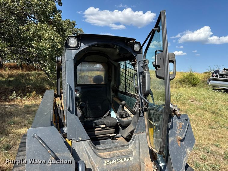 image for item FC4326 2012 John Deere 329D tracked skid steer loader