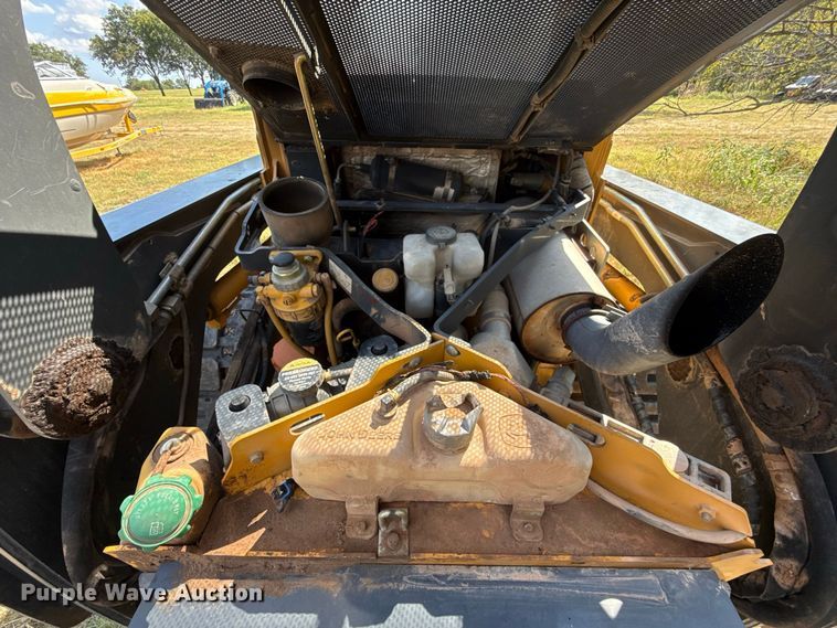 image for item FC4326 2012 John Deere 329D tracked skid steer loader