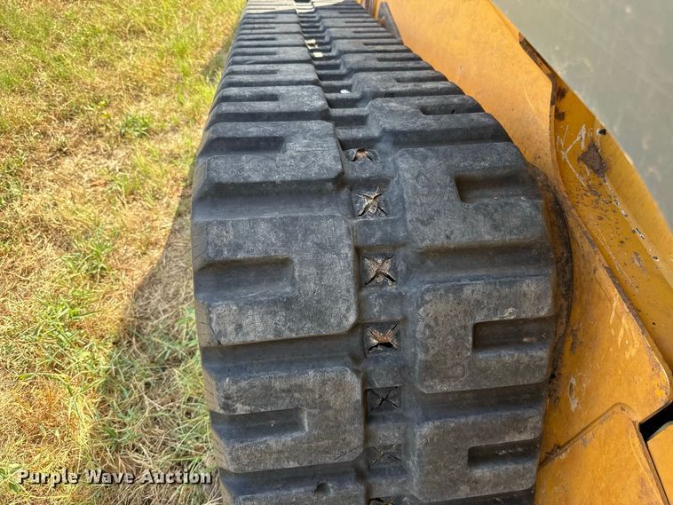 image for item FC4326 2012 John Deere 329D tracked skid steer loader