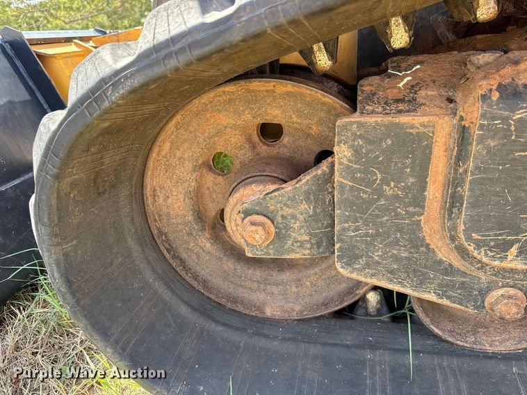 image for item FC4326 2012 John Deere 329D tracked skid steer loader