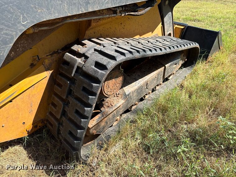 image for item FC4326 2012 John Deere 329D tracked skid steer loader