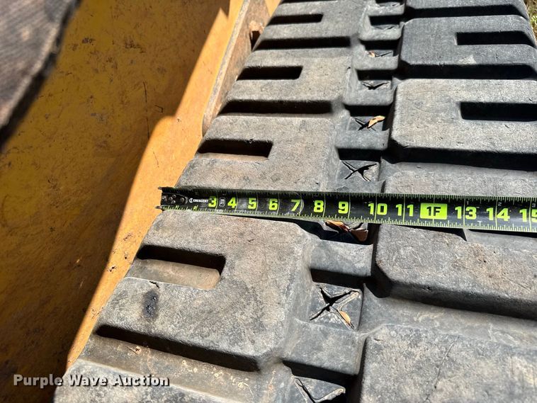 image for item FC4326 2012 John Deere 329D tracked skid steer loader