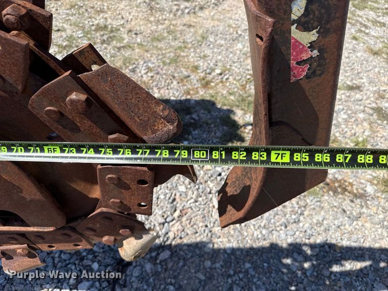image for item FC4339 1999 Ditch Witch 7610DD trencher
