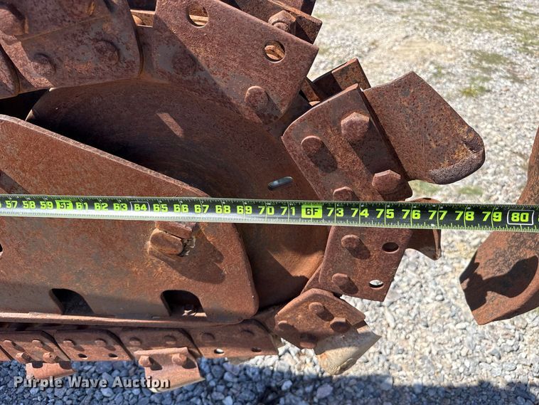 image for item FC4339 1999 Ditch Witch 7610DD trencher
