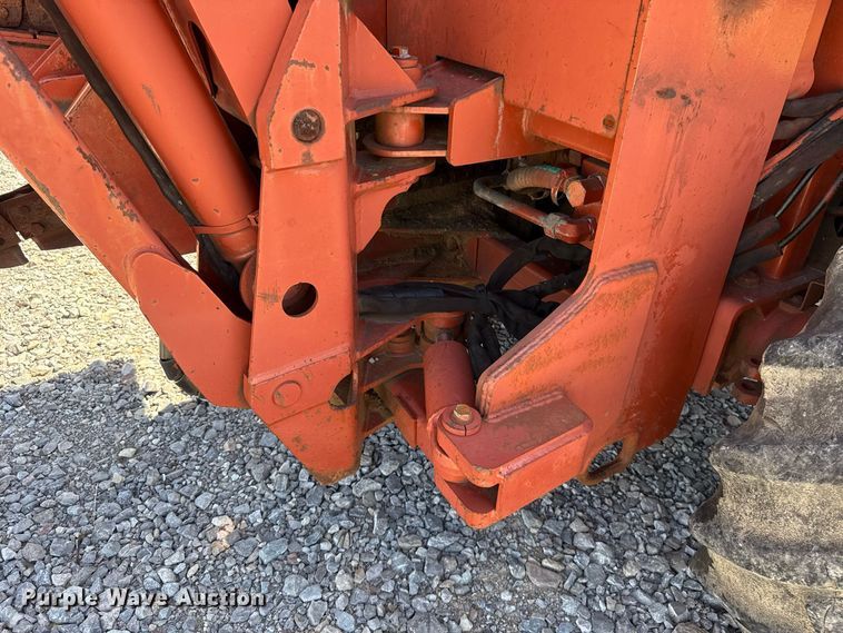 image for item FC4339 1999 Ditch Witch 7610DD trencher