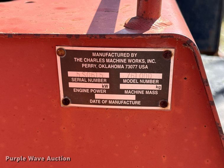 image for item FC4339 1999 Ditch Witch 7610DD trencher