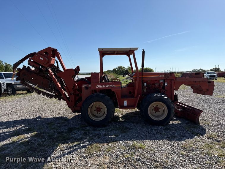 image for item FC4340 1999 Ditch Witch 7610DD trencher